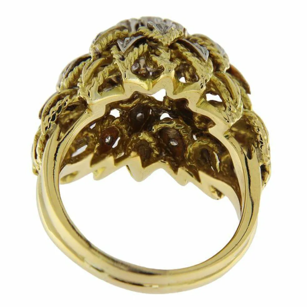 Bague fleur en or jaune et blanc avec diamants