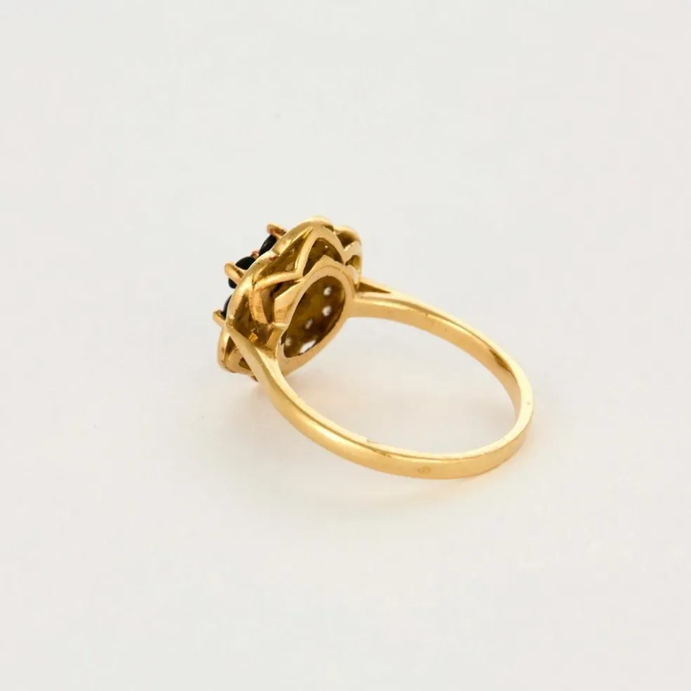 Bague fleur en or jaune, saphir et diamants