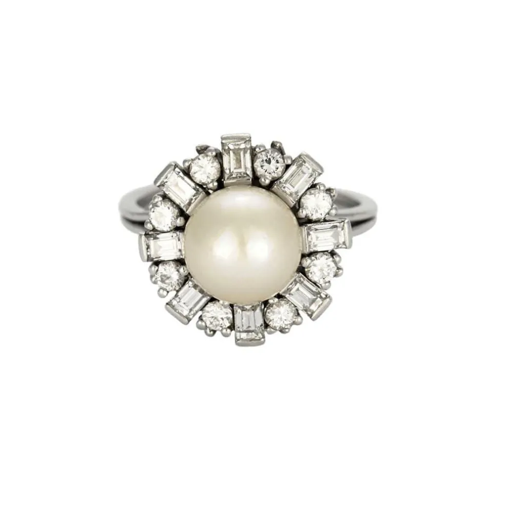 Bague fleur en platine, perle et diamants