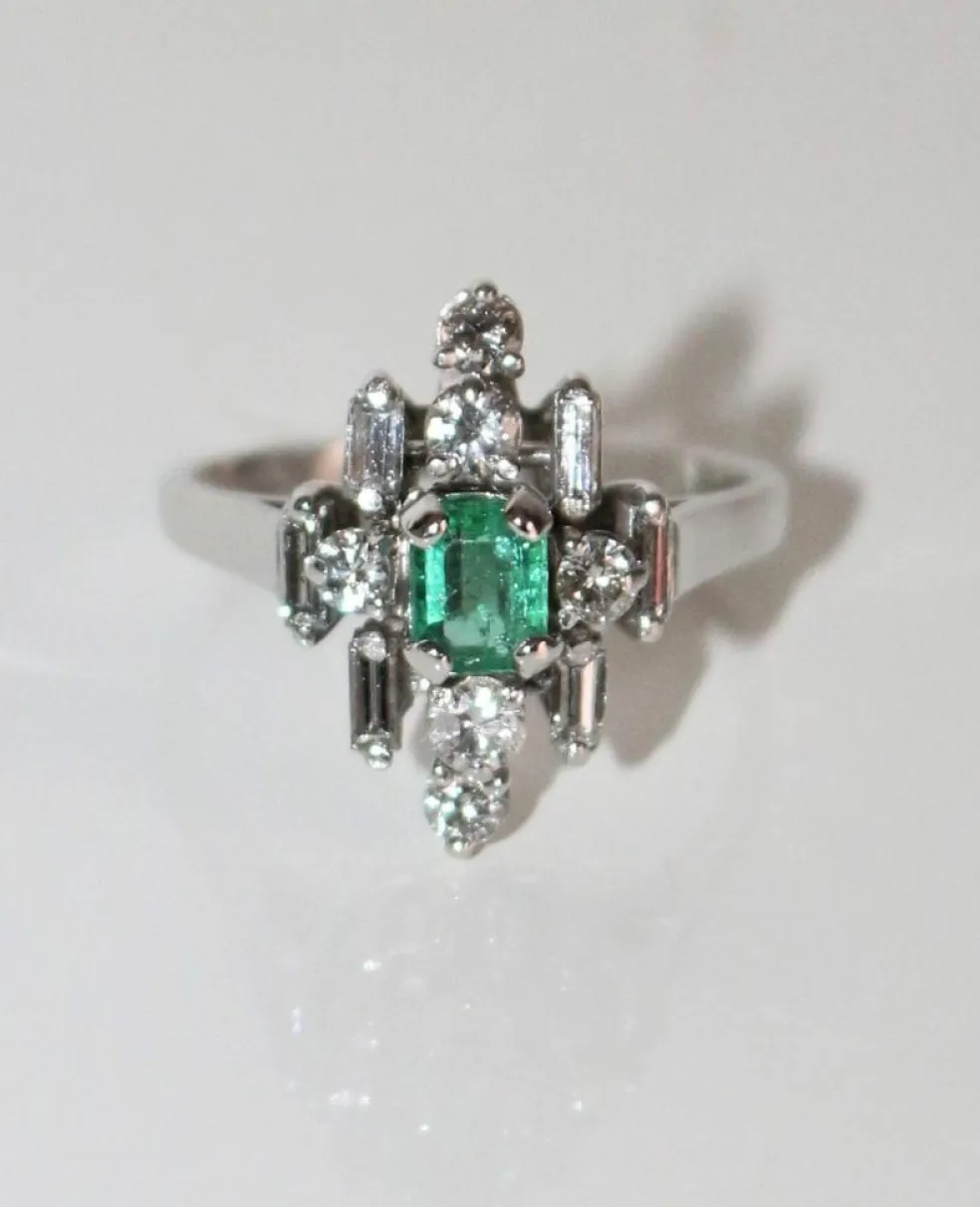 Bague Fleur Moderniste émeraude