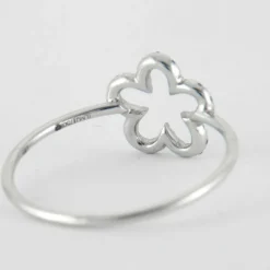 Bague Fleur Or blanc Diamants