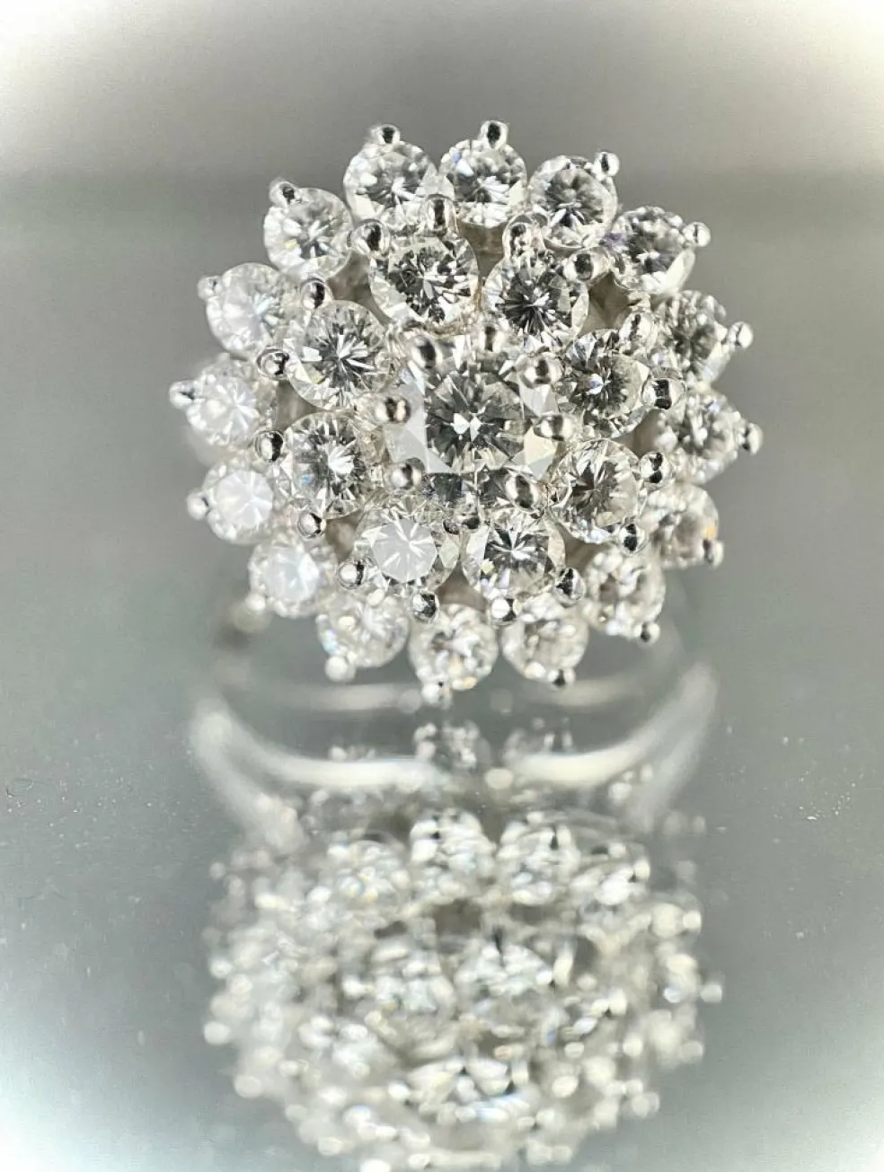 Bague fleur or blanc et diamants