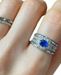 Bague fleur or gris saphir et diamants