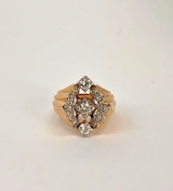 Bague fleur or jaune à godrons
