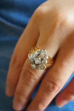 Bague fleur or jaune à godrons