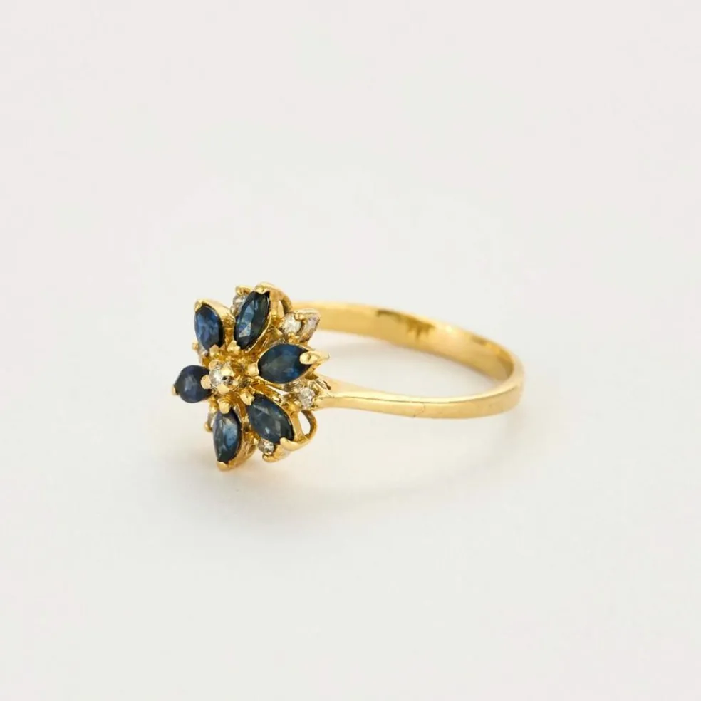 Bague "Fleur" or jaune, diamants et saphir