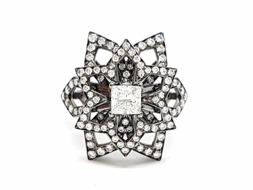 Bague Fleur Or noir Diamant