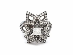 Bague Fleur Or noir Diamant