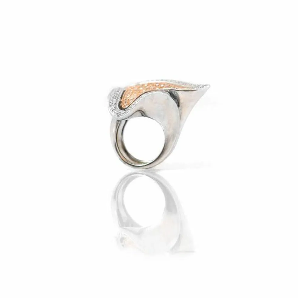 Bague fleur pavage diamants