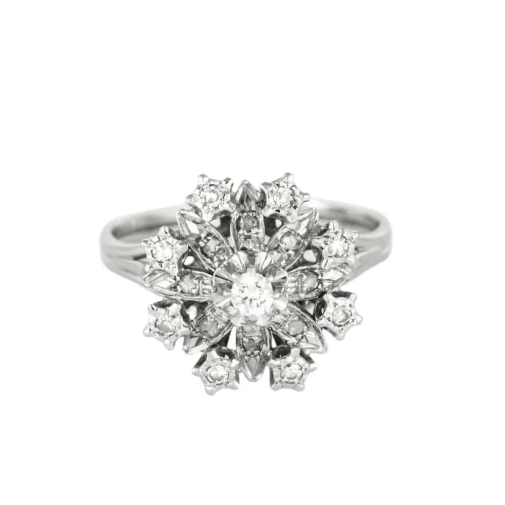 Bague fleur platine, or gris et diamants