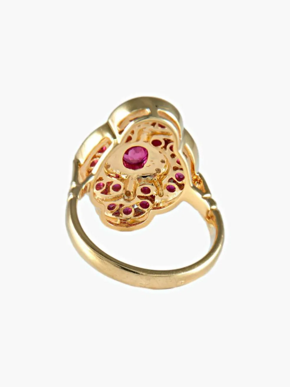 Bague fleur rubis ovale et brillant diamants or jaune