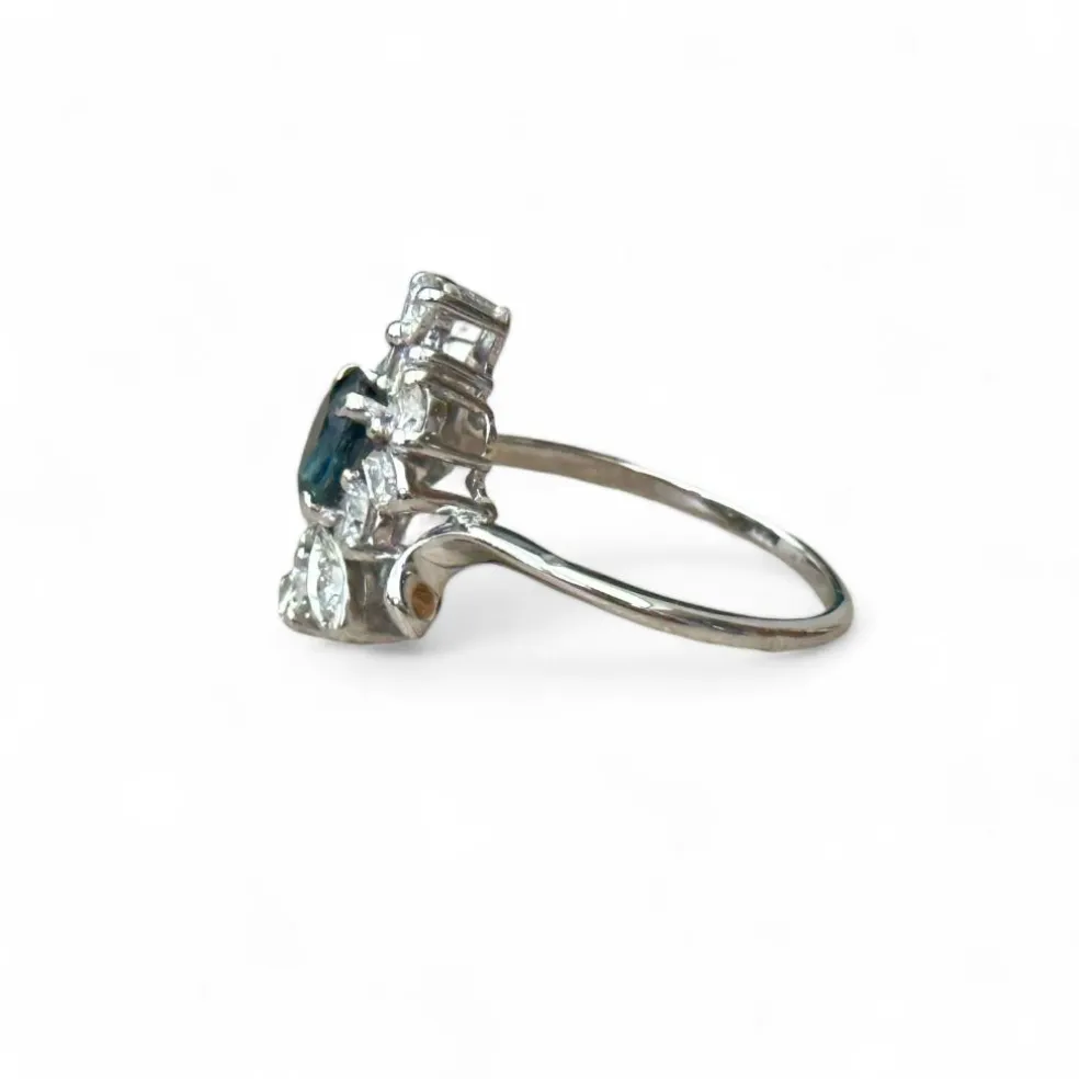 Bague fleur saphir et diamants