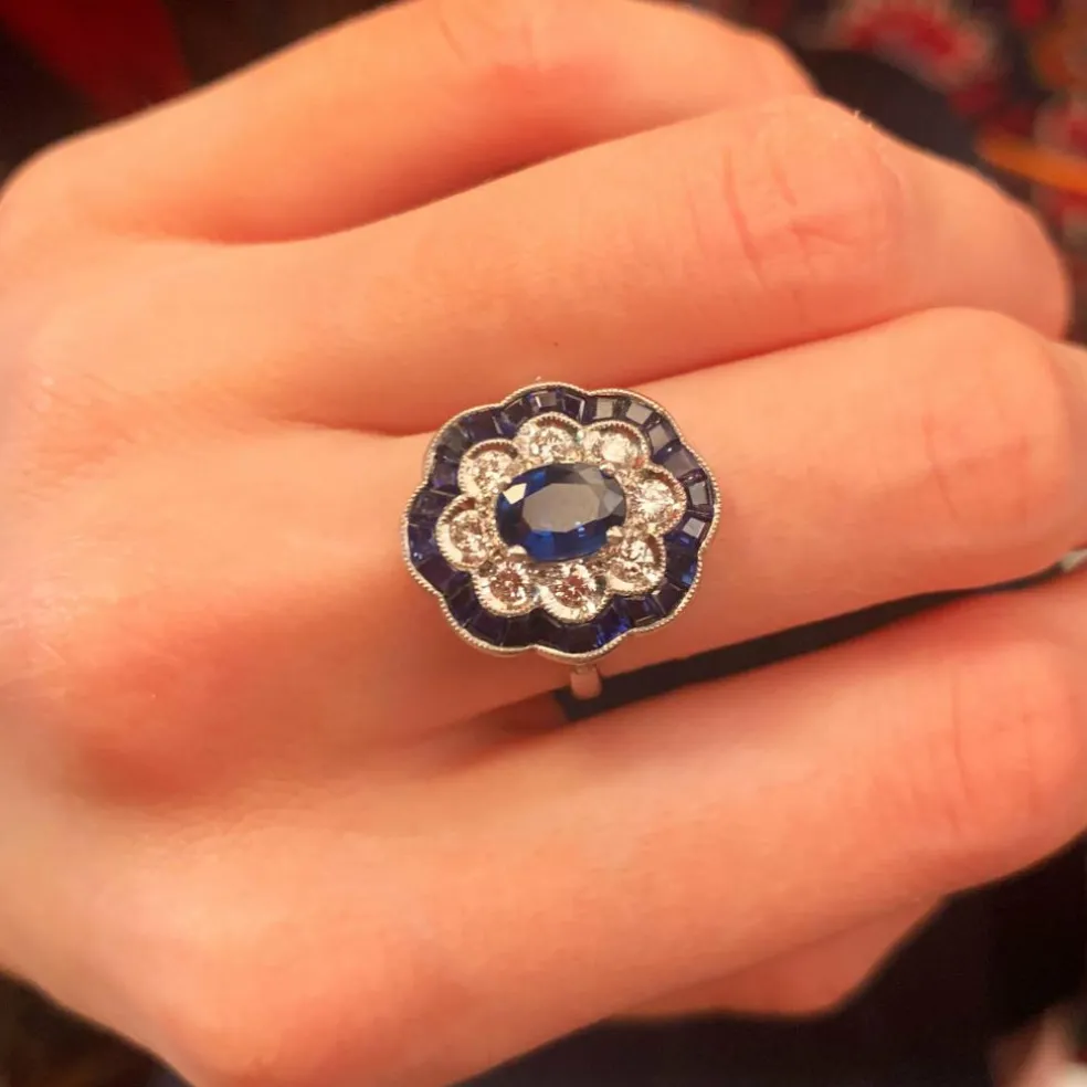 Bague Fleur Saphirs Diamants