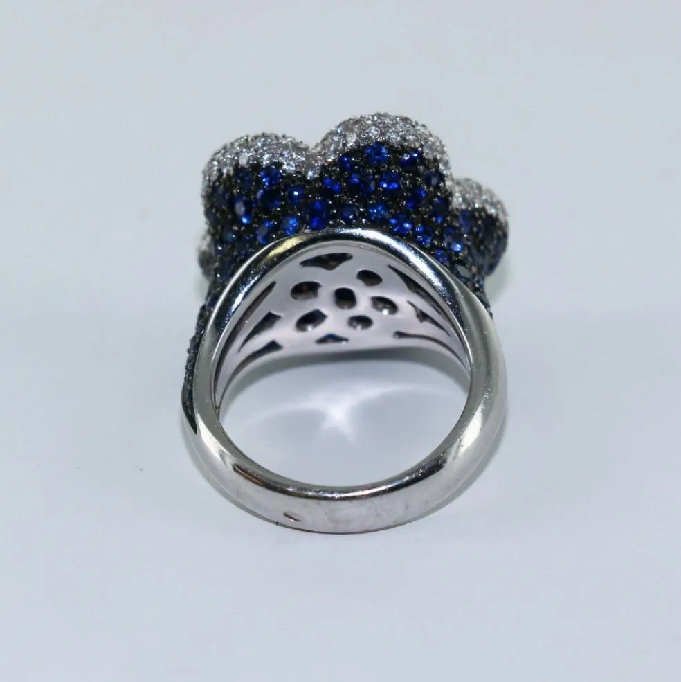 Bague Fleur saphirs diamants