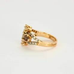 Bague fleur stylisée or jaune, diamants jaunes et bruns