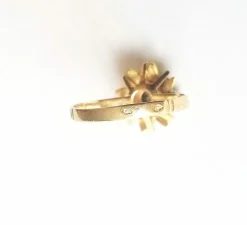 Bague florale or jaune diamants