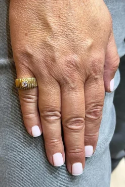 Bague godron or jaune et diamant