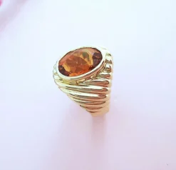 Bague godronnée or jaune Citrine Madère