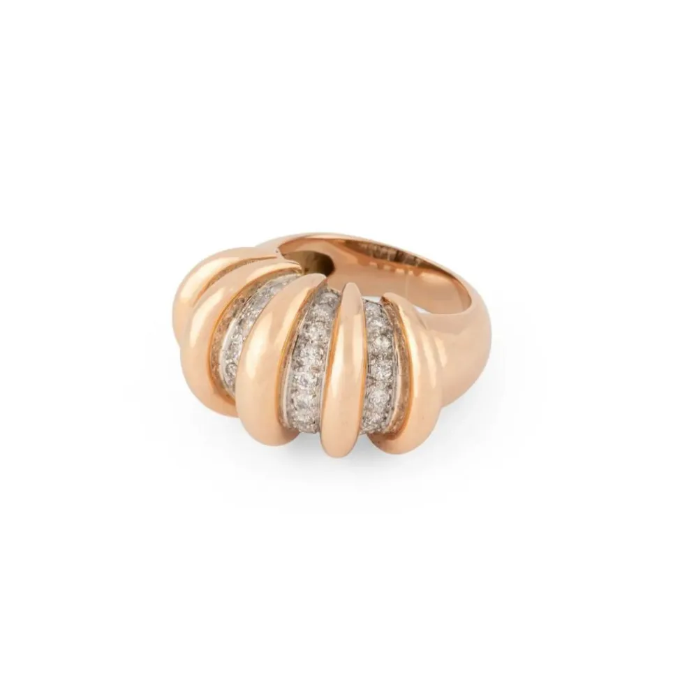 Bague godronnée or rose, platine, diamants