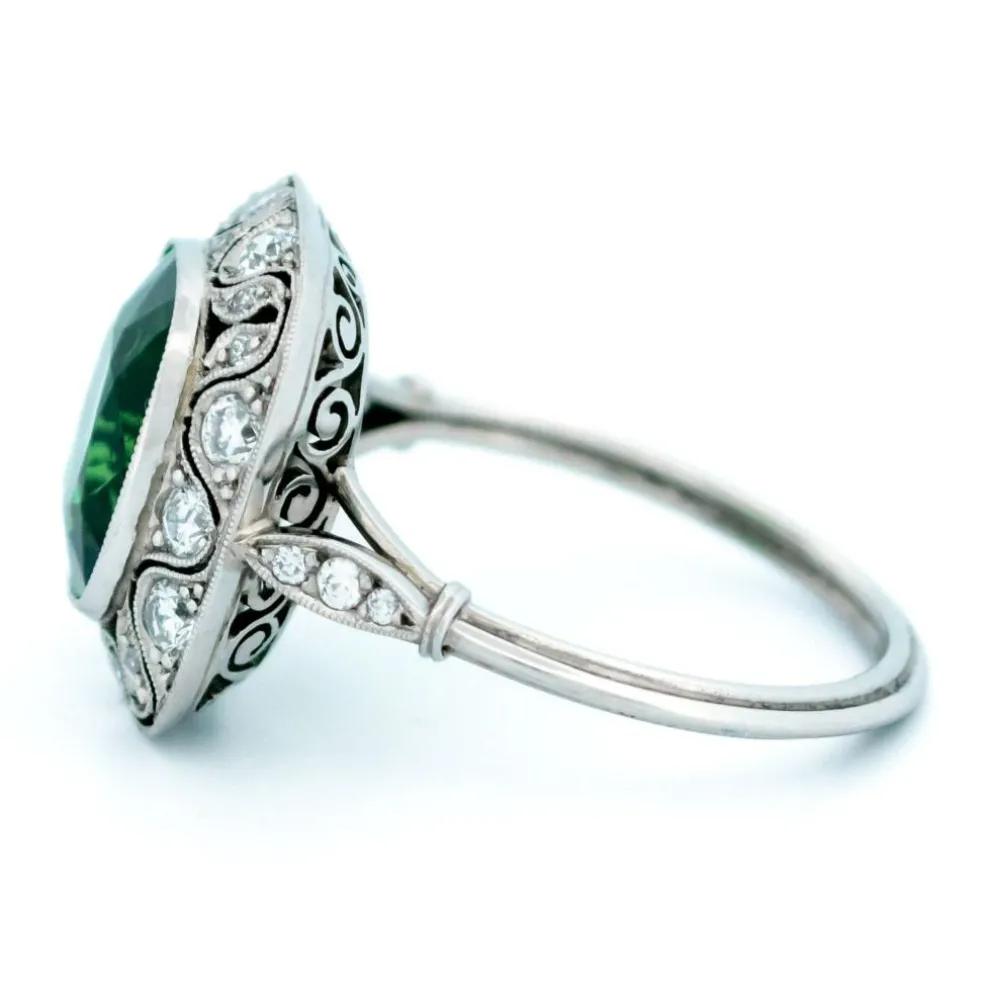 Bague grappe de diamants et tourmaline en platine