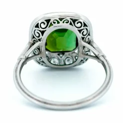 Bague grappe de diamants et tourmaline en platine