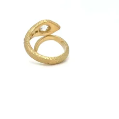 Bague gravée de serpent enroulé de diamant antique