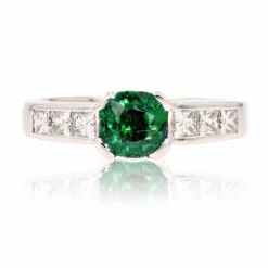 Bague grenat tsavorite et diamants princesse