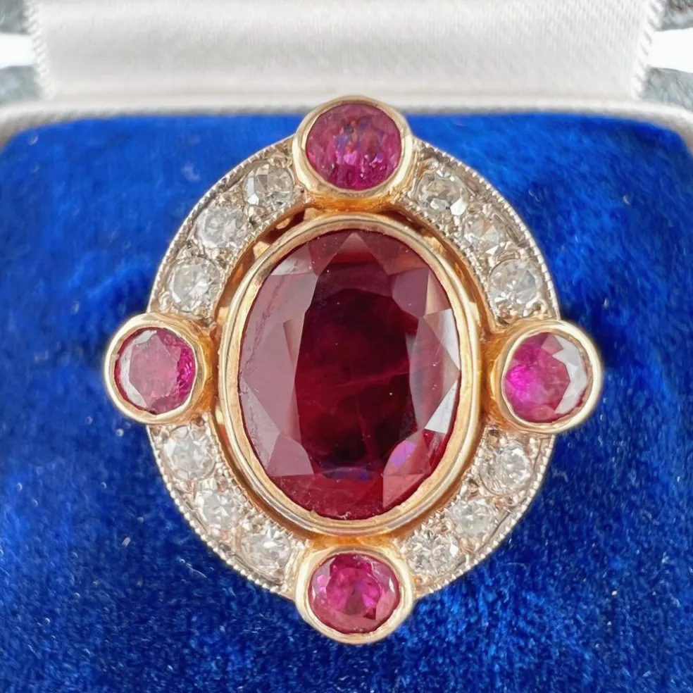 Bague Halo Rubis Birman Naturel et Diamants