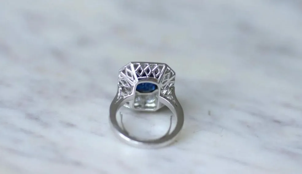 Bague hexagonale platine saphir diamants