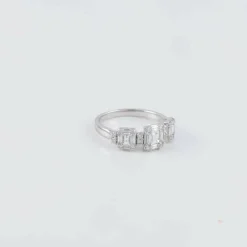 Bague Jarretière Diamants baguettes