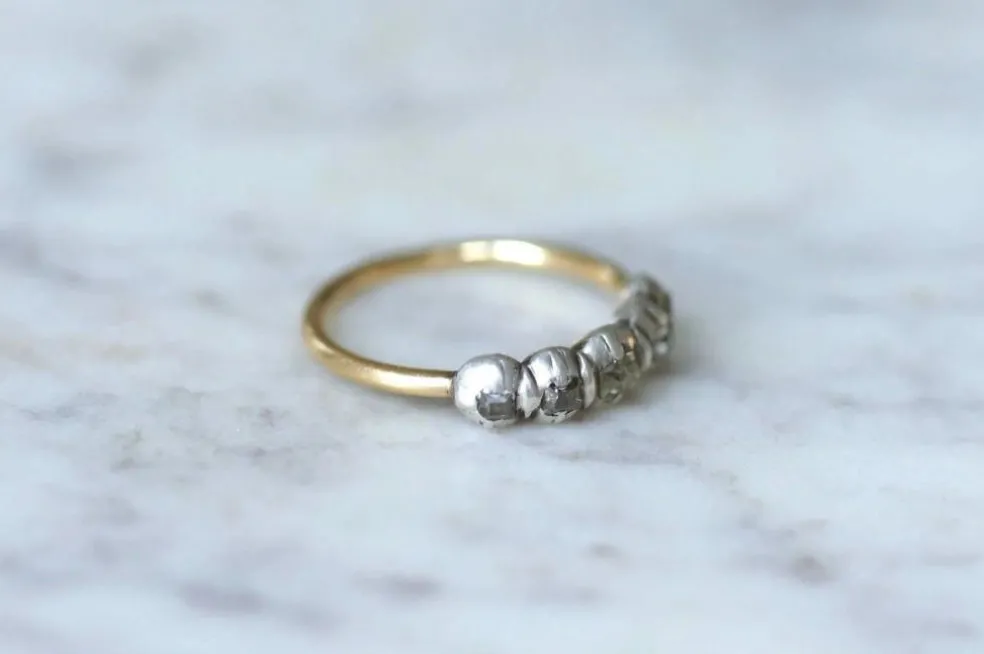 Bague jarretière diamants taillés en table