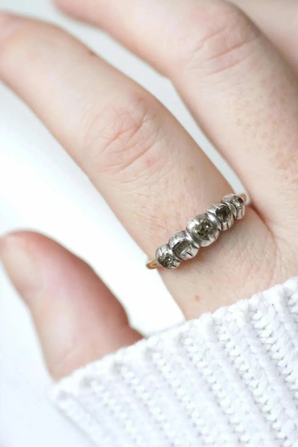 Bague jarretière diamants taillés en table