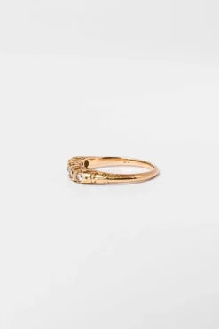 Bague Jarretière en or jaune et diamants