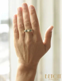 Bague Jarretière émeraudes perle