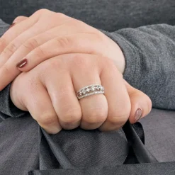 Bague jarretière or gris et diamants