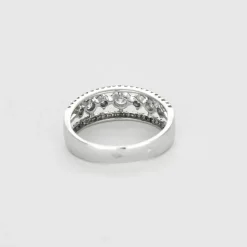 Bague jarretière or gris et diamants