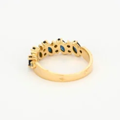 Bague jarretière or jaune saphirs diamants