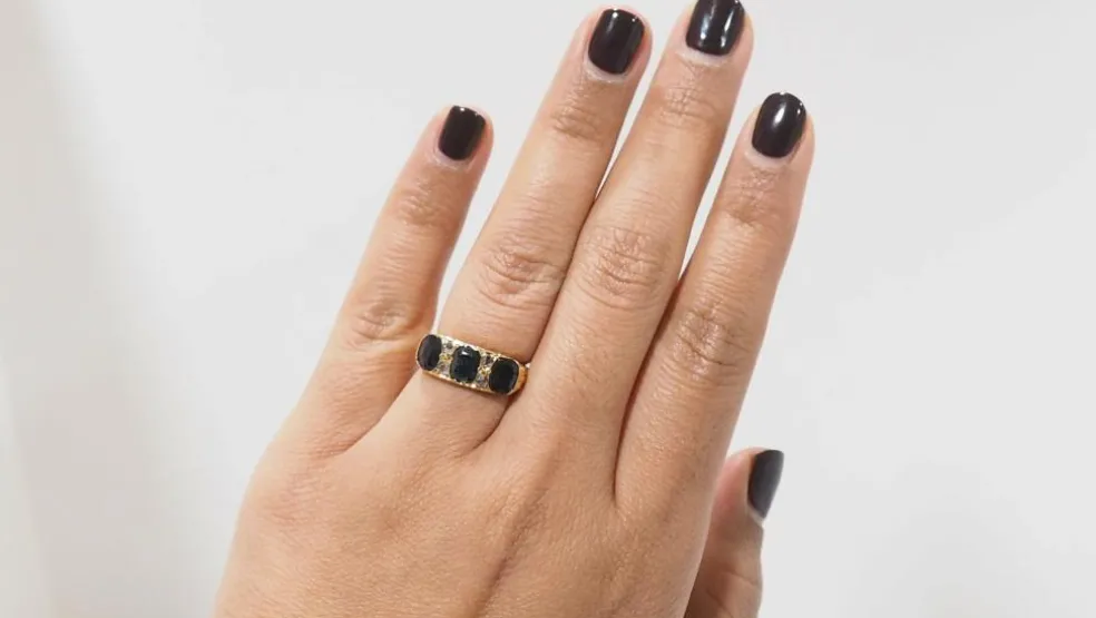 Bague Jarretière Saphirs Diamants