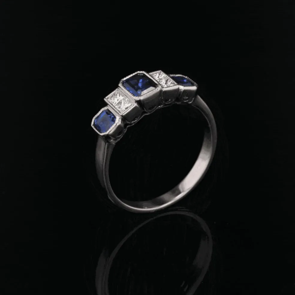 Bague jarretière saphirs et diamants