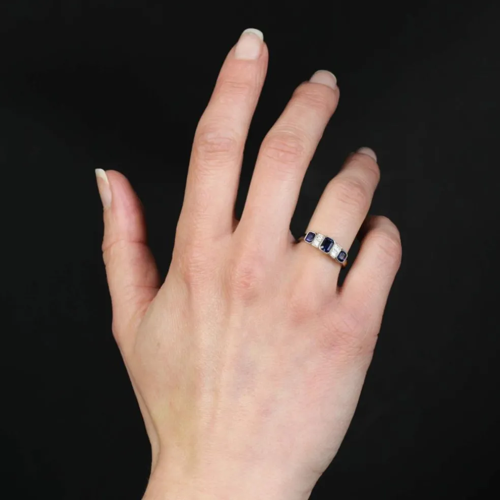 Bague jarretière saphirs et diamants