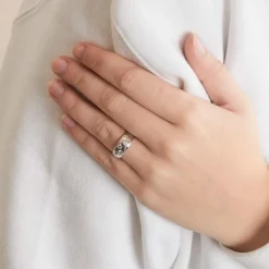 Bague jonc 5 Diamants