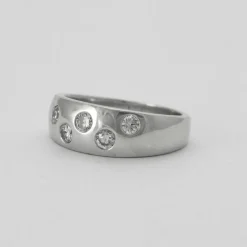 Bague jonc 5 Diamants