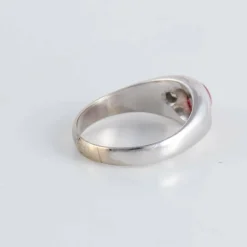 Bague Jonc anglais Rubis cabochon Diamants
