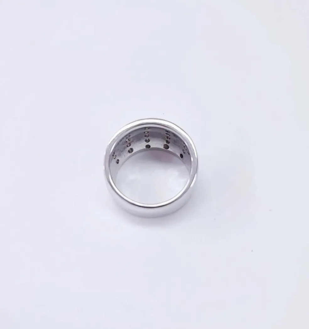 Bague jonc bandeau or blanc diamant