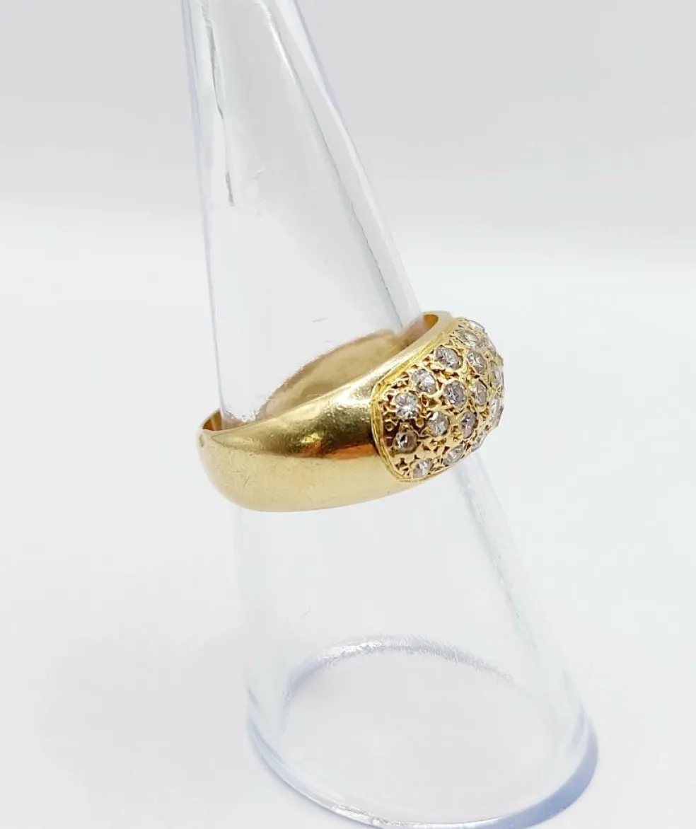 Bague jonc bombée or jaune 18k pavé 0,65 carats de diamants taille brillant