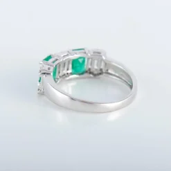 Bague jonc Emeraudes Diamants