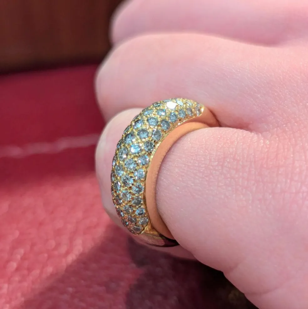 Bague jonc en or jaune et diamants