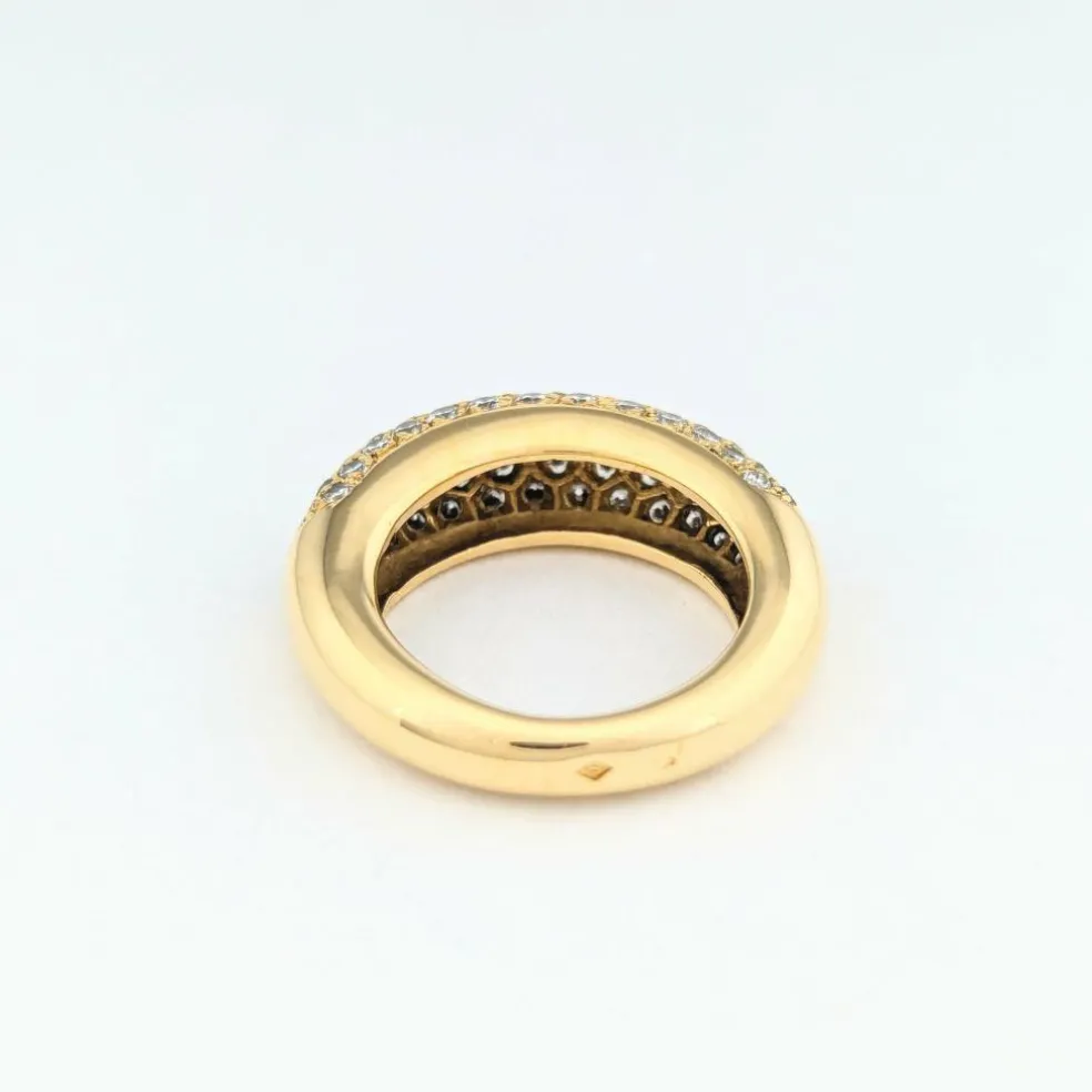 Bague jonc en or jaune et diamants