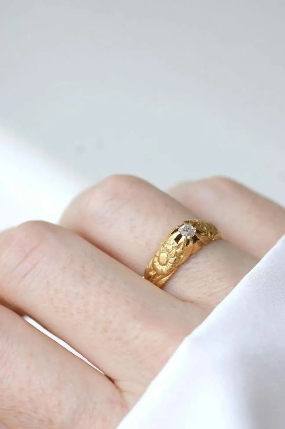 Bague jonc fleur en Or jaune, diamant