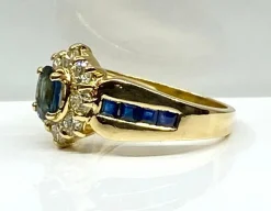 Bague jonc marguerite en or jaune en saphirs et diamants